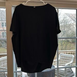 Lululemon Women’s Back In Action Tee
